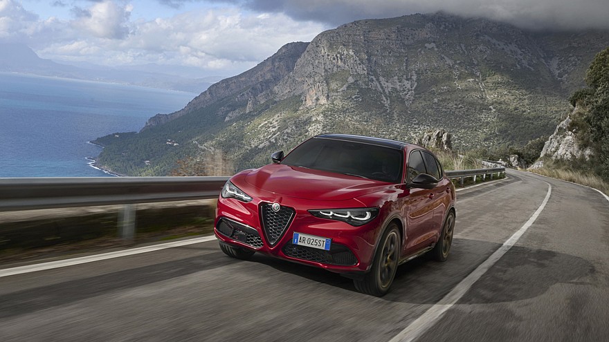 Alfa Romeo Stelvio Intensa